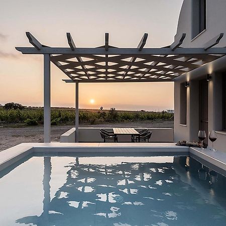 Melivoia House Collection - Private Jacuzzi Villas Foinikiá Екстериор снимка