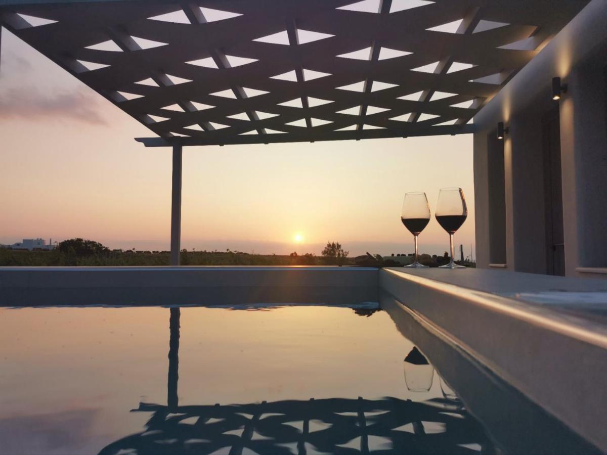 Melivoia House Collection - Private Jacuzzi Villas Foinikiá Екстериор снимка